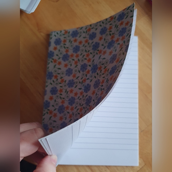 Notepads & Pens Bundle - Picture 4 of 5